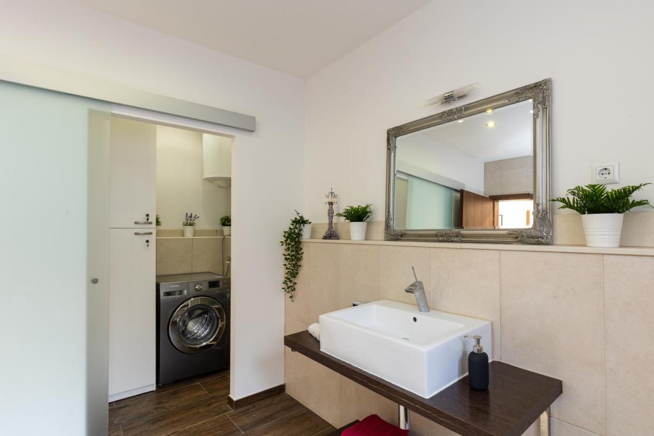 Apartmán O'Lord - Luxury Sea View Apt Near Old Town Dubrovník Exteriér fotografie